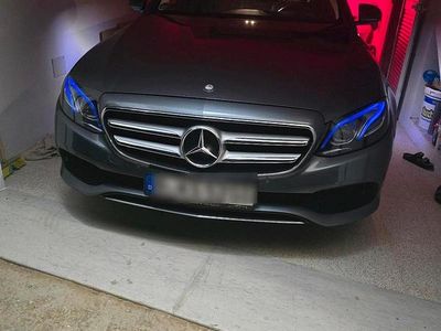 Grau Gebraucht 2017 Mercedes E200 Avantgarde Kombi | 16.900 € (Fairer Preis)