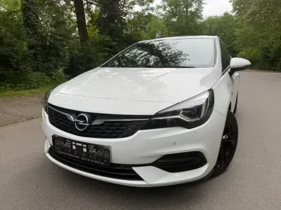 Usata Opel Astra Elegance 131 CV (96 kW) 2020 Bianco Berlina