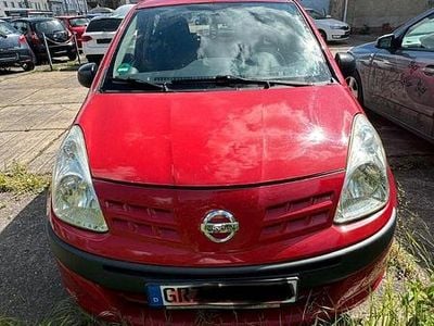 Nissan Pixo