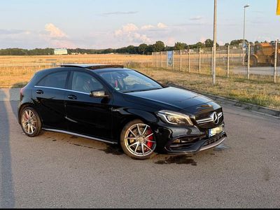 Mercedes A45 AMG