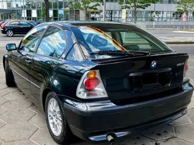 Gebraucht BMW 316 116 PS (85 kW) 2001 Schwarz Limousine