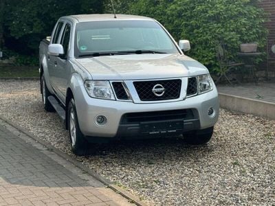Gebraucht Nissan Navara 190 PS (139 kW) 2011 Silber Pickup