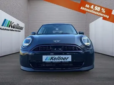 Używany Mini Cooper Classic 156 KM (114 kW) 2024 Czarny Hatchback