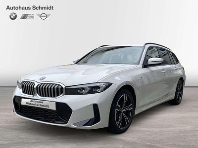 Nouă BMW 330e M Sport 292 CP (214 kW) 2025 Alb Break
