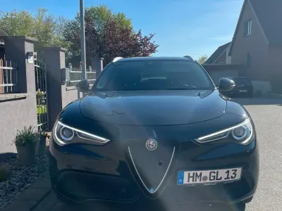 Gebraucht Alfa Romeo Stelvio 210 PS (154 kW) 2021 Schwarz SUV
