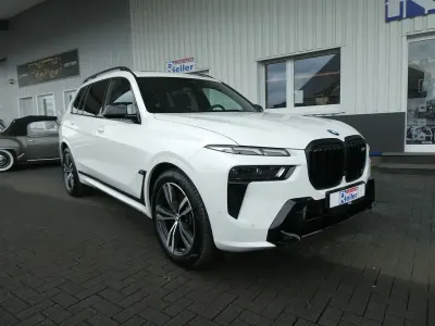 Gebraucht BMW X7 M Sport 530 PS (389 kW) 2024 Weiß SUV