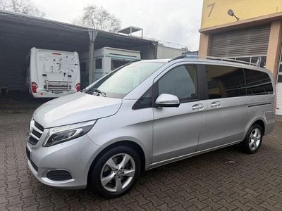 Silber Gebraucht 2018 Mercedes V220 Edition Van / Kleinbus | 23.990 € (Guter Preis)