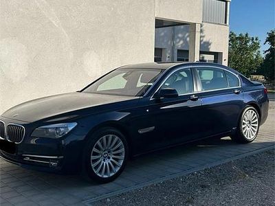 Gebraucht BMW 750L 449 PS (330 kW) 2013 Blau Limousine