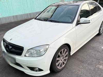 Gebraucht Mercedes C200 AMG 184 PS (135 kW) 2010 Weiß Limousine