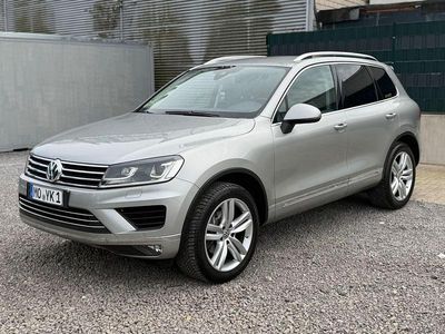 Gebraucht VW Touareg Terrain Tech 262 PS (192 kW) 2014 Silber SUV