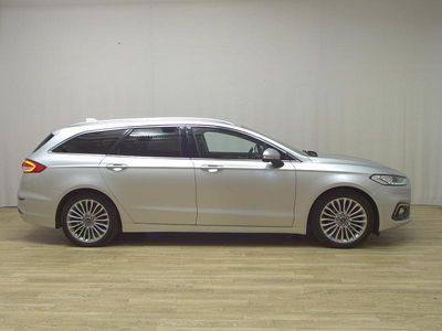 Second-hand Ford Mondeo Titanium 150 CP (110 kW) 2021 Argintiu Break
