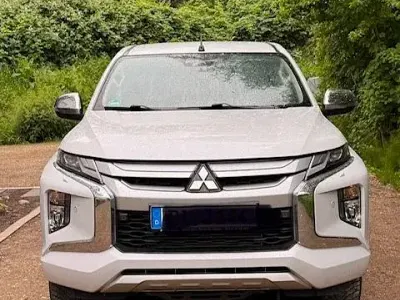 Gebraucht Mitsubishi L200 Edition 150 PS (110 kW) 2019 Silber Pickup