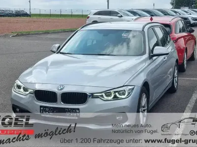 Gebraucht BMW 318 Advantage 2019 Silber