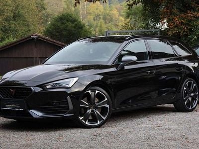 Gebraucht Cupra Leon VZ 300 PS (220 kW) 2024 Mitternachtsschwarz Kombi