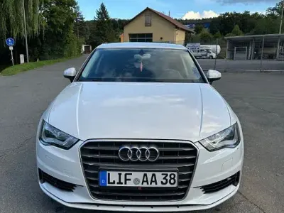 Gebraucht Audi A3 Ambiente 110 PS (80 kW) 2015 Weiß Limousine