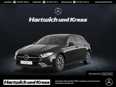 Gebraucht Mercedes A180 136 PS (100 kW) 2023 Nachtschwarz  unilack Limousine