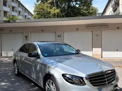 Gebraucht Mercedes E220 Luxury 194 PS (142 kW) 2017 Silber Limousine