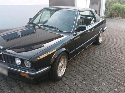 Gebraucht BMW 320 Cabriolet 129 PS (94 kW) 1990 Schwarz Cabrio