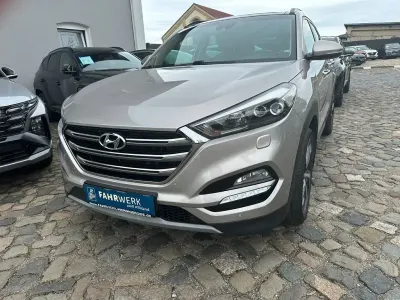 Gebraucht Hyundai Tucson Premium 185 PS (136 kW) 2017 White sand / met SUV