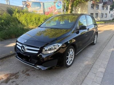 Mercedes B200