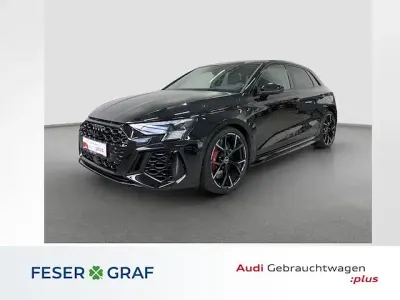 Gebraucht Audi RS3 Sportback Premium 400 PS (294 kW) 2023 Mythosschwarz metallic Kleinwagen