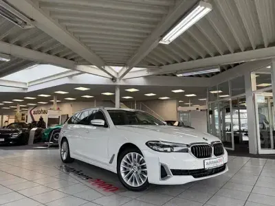 Brugt BMW 520 Luxury Line 190 HK (139 kW) 2023 Hvid Sedan