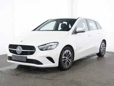Używany Mercedes B200 Progressive 163 KM (119 kW) 2025 Andere Minivan