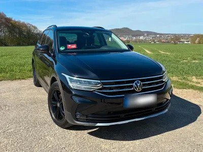 Gebraucht VW Tiguan Sport 150 PS (110 kW) 2022 Schwarz SUV