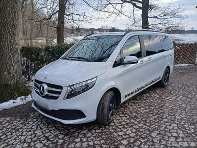 Gebraucht Mercedes V250 190 PS (139 kW) 2023 Weiß Van / Kleinbus