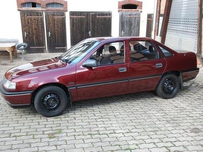 Occasion Opel Vectra 90 PK (66 kW) 1991 Rood Hatchback
