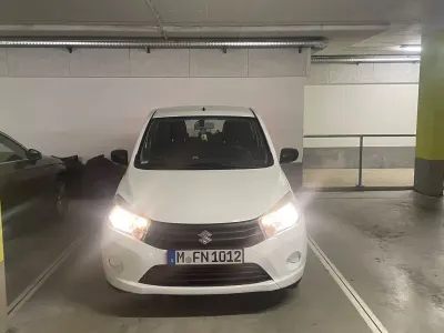 Gebraucht Suzuki Celerio Basic 68 PS (50 kW) 2017 Weiß Kleinwagen