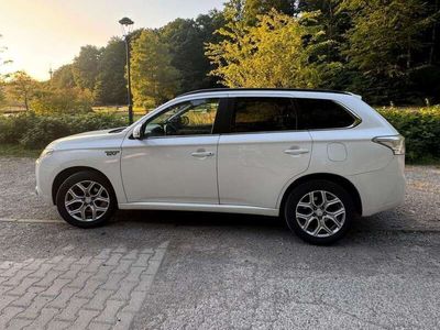 Mitsubishi Outlander P-HEV
