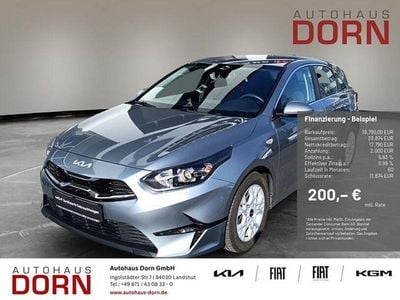 Gebraucht Kia Ceed Comfort 160 PS (117 kW) 2022 Silber Kleinwagen