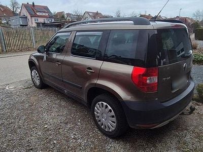 Gebraucht Skoda Yeti 140 PS (102 kW) 2012 Braun SUV