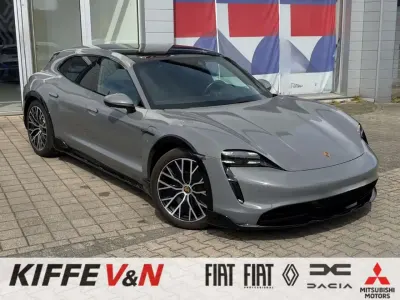 Gebraucht Porsche Taycan 419 kW (571 PS) 2022 China grau Kombi