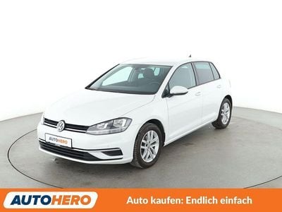 Gebraucht VW Golf VII Comfortline 110 PS (80 kW) 2017 Weiß Limousine