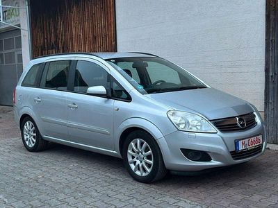 Gebraucht Opel Zafira Edition 140 PS (102 kW) 2009 Silber Van / Kleinbus