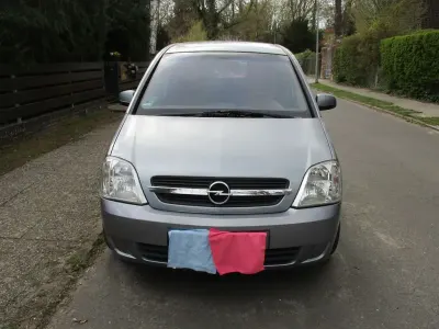 Używany Opel Meriva Edition 101 KM (74 kW) 2005 Srebrny Minivan