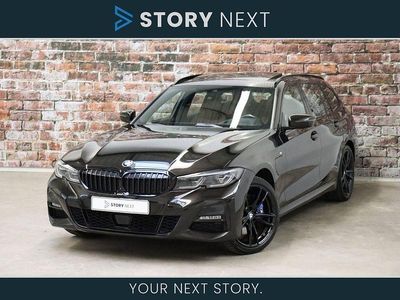 Schwarz Gebraucht 2021 BMW 330e Executive Kombi | 30.249 €