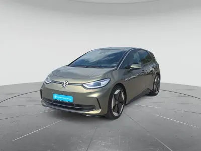 Gebraucht VW ID.3 Pro 150 kW (204 PS) 2023 Dark olivine green metallic Kleinwagen