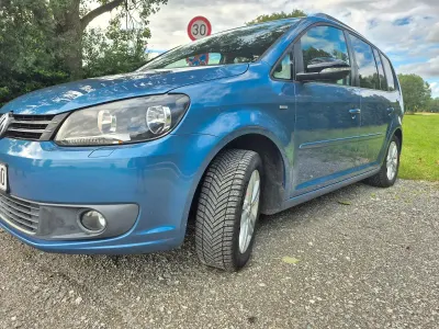 Gebraucht VW Touran Match 105 PS (77 kW) 2013 Blau Van / Kleinbus