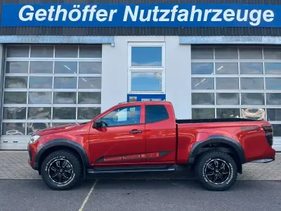 Neu Isuzu D-Max 163 PS (119 kW) 2025 Orange Pickup