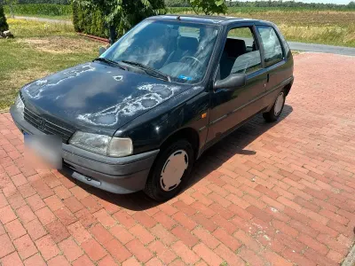 Gebraucht Peugeot 106 58 PS (42 kW) 1995 Schwarz Kleinwagen