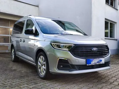Neu Ford Grand Tourneo Connect Titanium 116 PS (85 kW) 2026 Silber Van / Kleinbus
