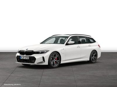 Second-hand BMW 330e M Sport 292 CP (214 kW) 2025 Alb Break