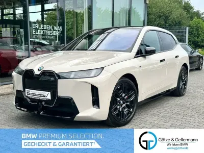 Gebraucht BMW iX Shadowline 484 kW (659 PS) 2025 Dune grey SUV