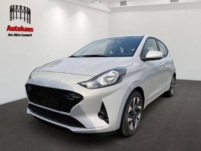 Nuova Hyundai i10 Trend 63 CV (46 kW) 2025 Grigio Utilitaria