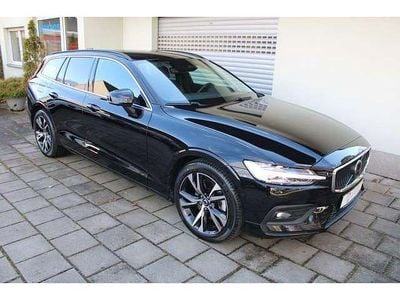 Second-hand Volvo V60 Core 197 CP (144 kW) 2025 Negru Break