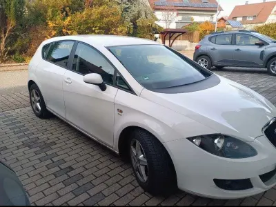 Gebraucht Seat Leon Style 125 PS (91 kW) 2009 Weiß Kleinwagen