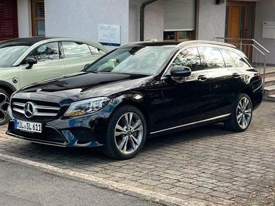 Second-hand Mercedes C300e 306 CP (225 kW) 2020 Negru Berlinǎ